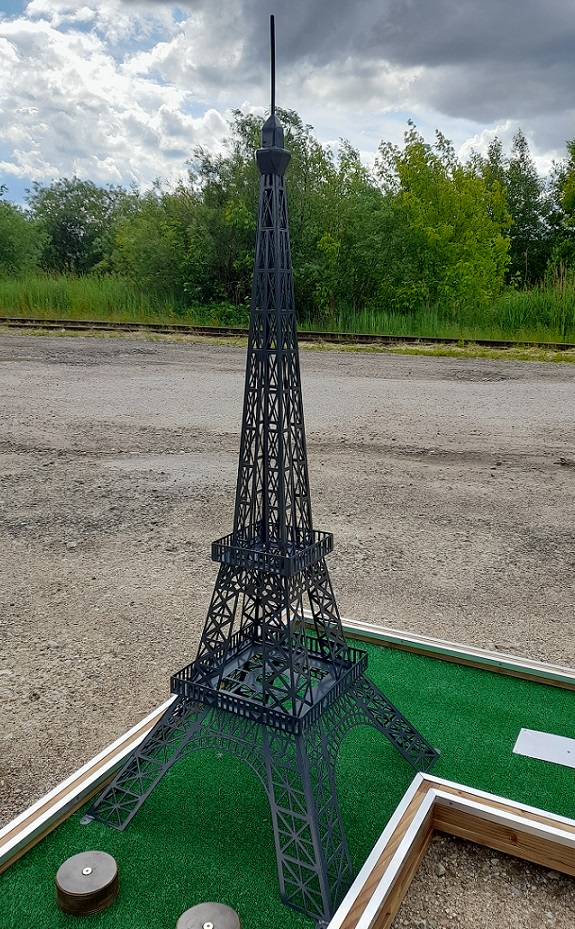 Eiffel tower (Paris, France) - S Image